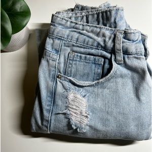 Light wash ripped mom jeans